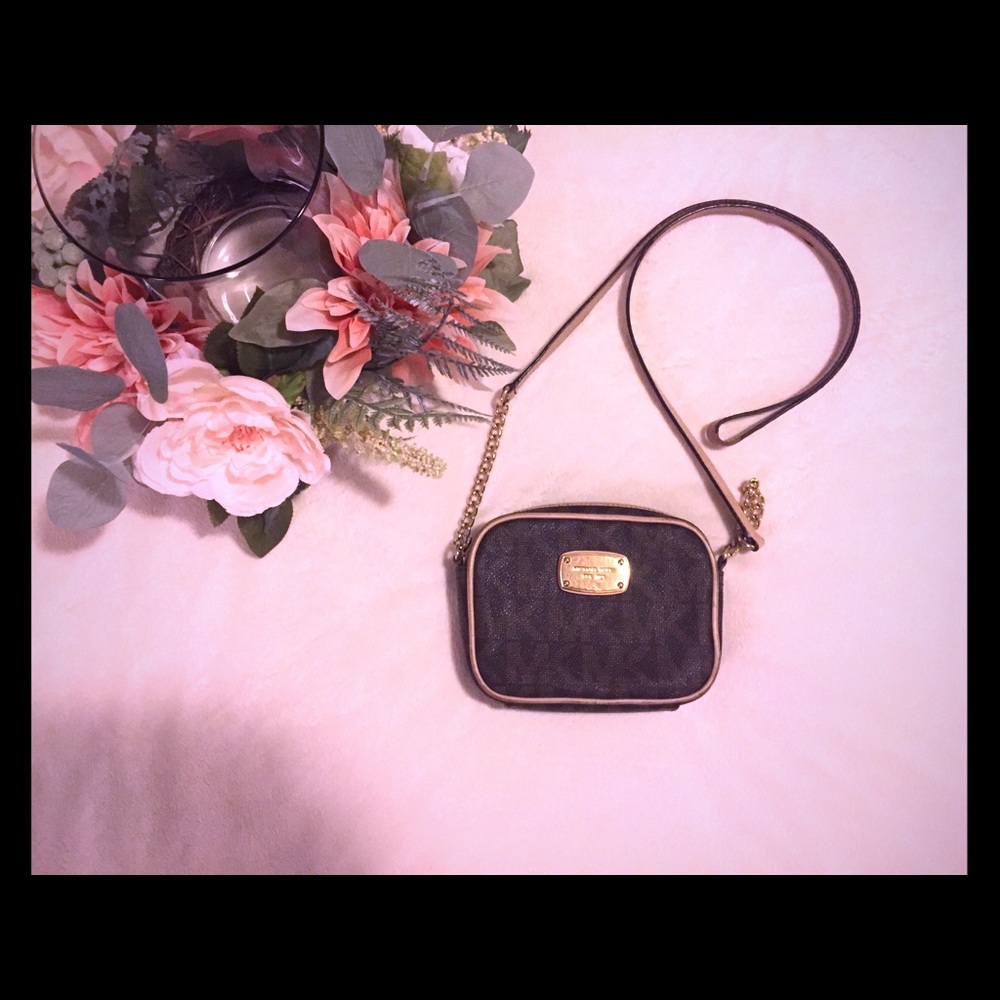 **SOLD Michael Kors purse